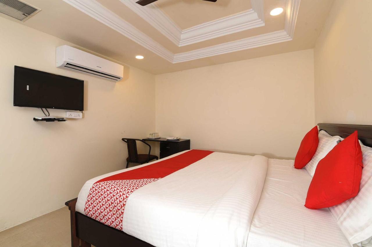 Hotel Oyo Flagship 27889 Akshaya Pride Vijayawāda Exterior foto